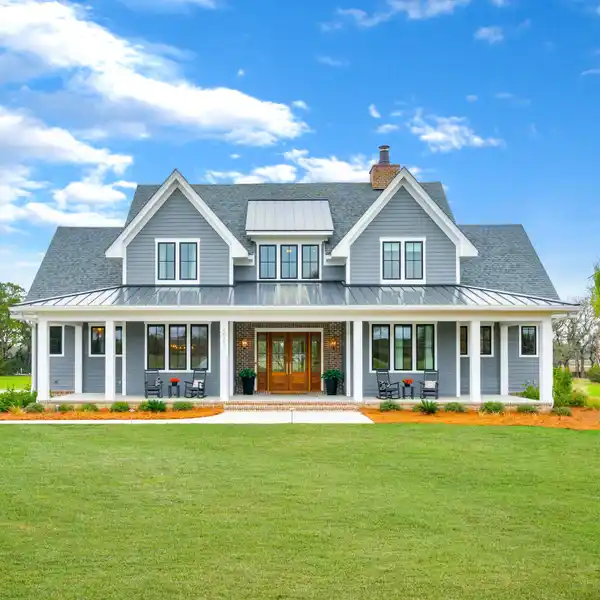 STUNNING WATERFRONT HOME IN WADMALAW ISLAND