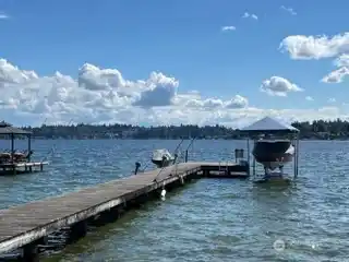 Lovely Updated Cape Cod Home on Lake Stevens