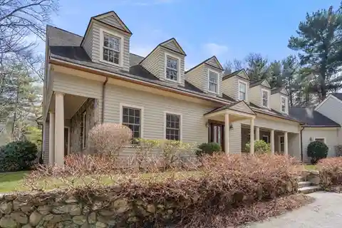Distinguished Home Near Weston Golf Club