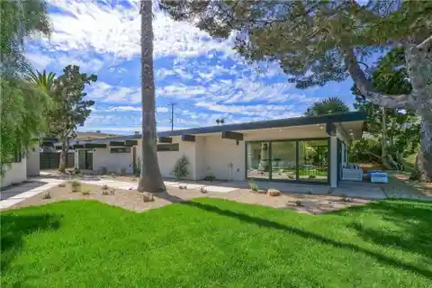 Beautifully Remodeled Home with Amazing Views