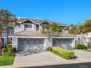 Upper Floor End Unit Condo in Beacon Hill