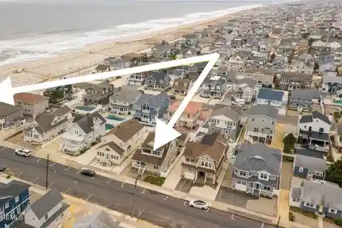 Beautifully Renovated Beach Home