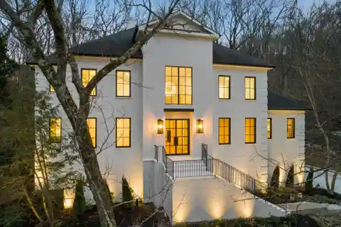 Spectacular Renovation on a Gorgeous Lot