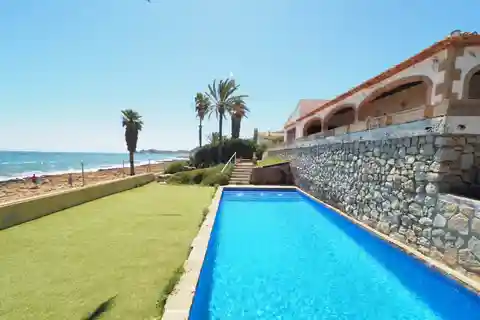 Expansive Property in Great Location