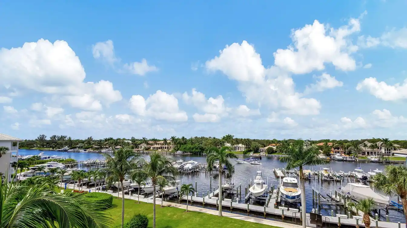 Penthouse Overlooking Bay Colony's Private Marina
