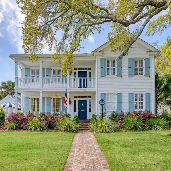 BEAUTIFUL HISTORIC TURNKEY HOME