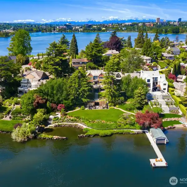 THE ULTIMATE PRIVATE WATERFRONT RETREAT