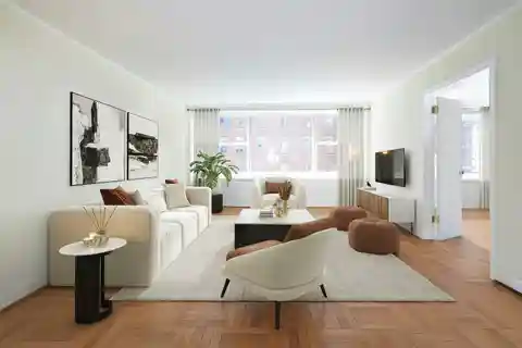 Versatile High-floor Apartment with Breathtaking Views