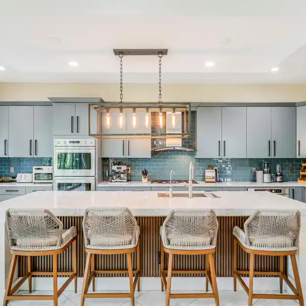 MOVE-IN READY STUNNER