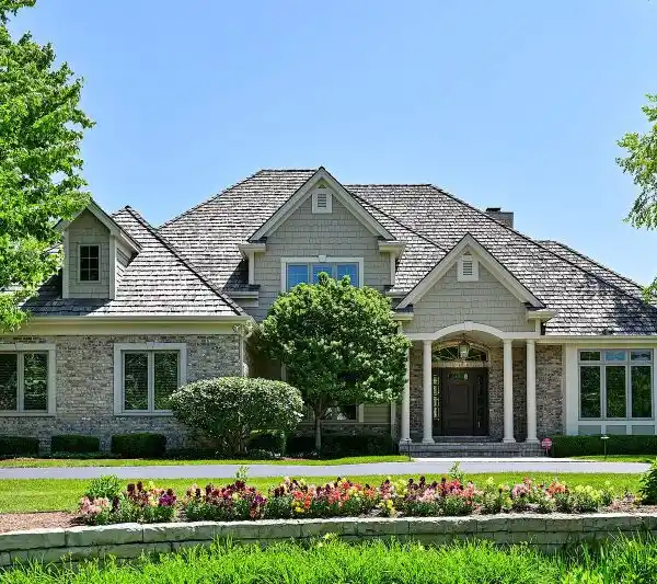 BEAUTIFULLY CRAFTED OPEN CONCEPT HOME