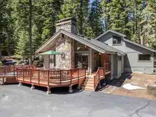 Elegant and Rustic Lake Tahoe Retreat