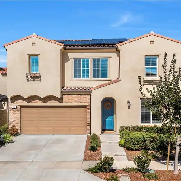 SPACIOUS AND STUNNING HOME IN A GATED COMMUNITY