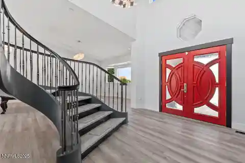 Beautiful Home on 2.5 Acres