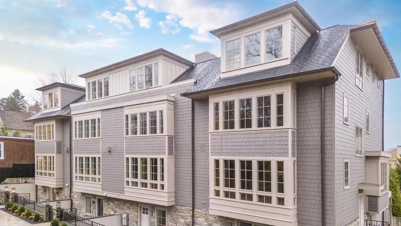 End Townhome in the Enclave