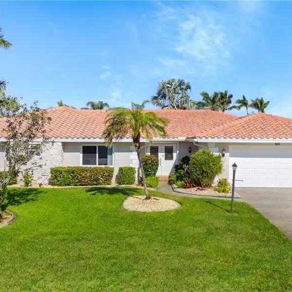 DIRECT GULF ACCESS POOL HOME