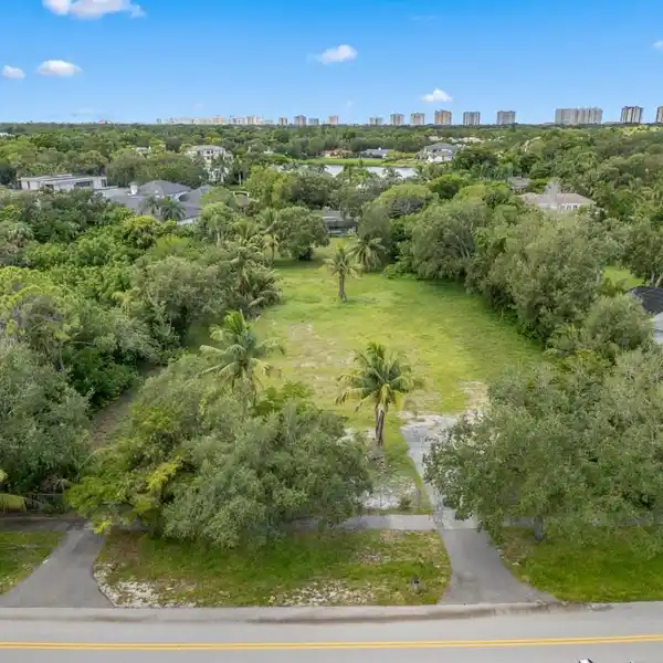 BUILD YOUR DREAM HOME ON A DESIRABLE STREET