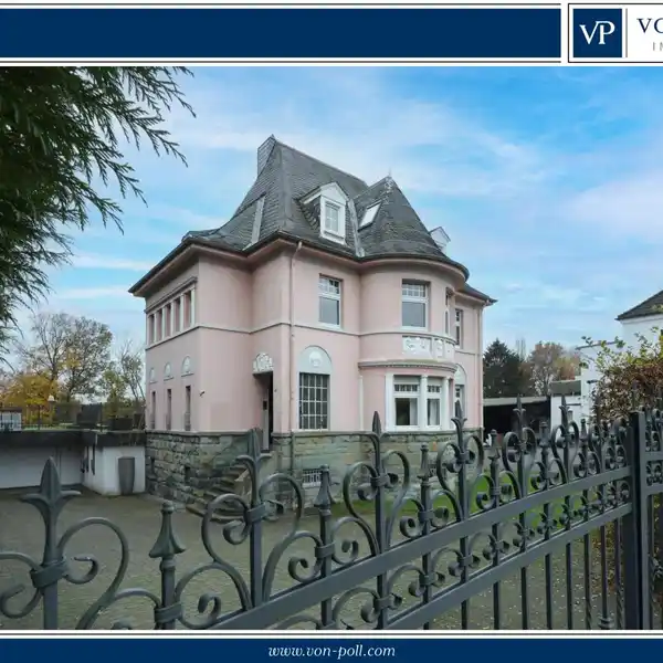 STUNNING VILLA ON A FULLY FENCED PLOT