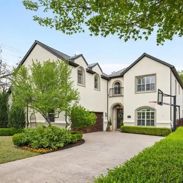 MEDITERRANEAN-INSPIRED GEM IN RIDGLEA NORTH