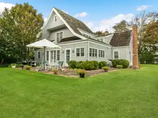 Charming Rental in the Estate Section