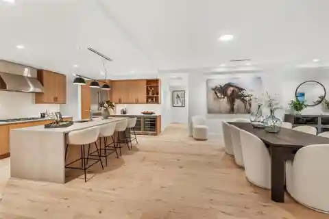 Rare One-Level Residence at Frontgate | Avon