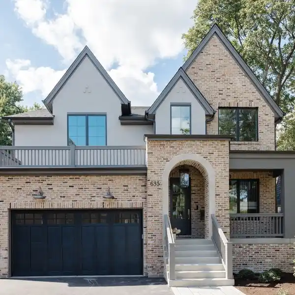 CREATE YOUR BESPOKE ESTATE WITH AWARD-WINNING DESIGN