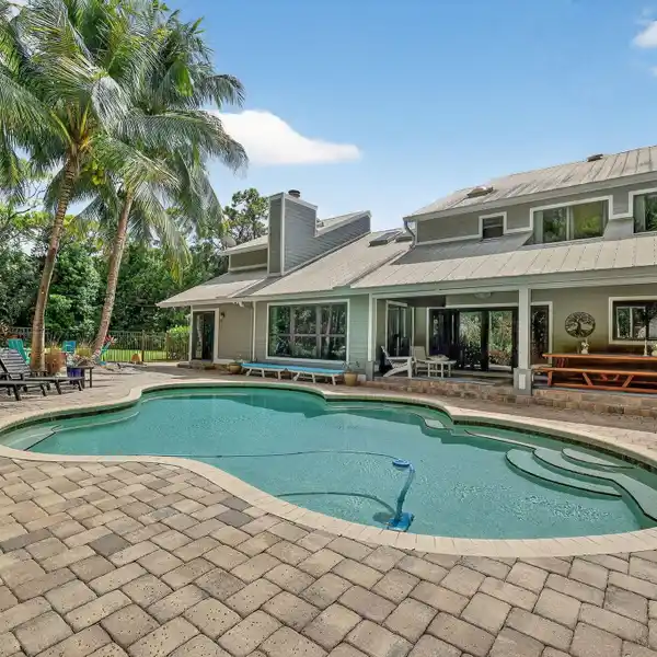 TROPICAL OASIS ON 1.5 ACRES