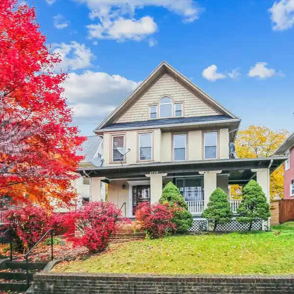 MAJESTIC FOUR-LEVEL COLONIAL