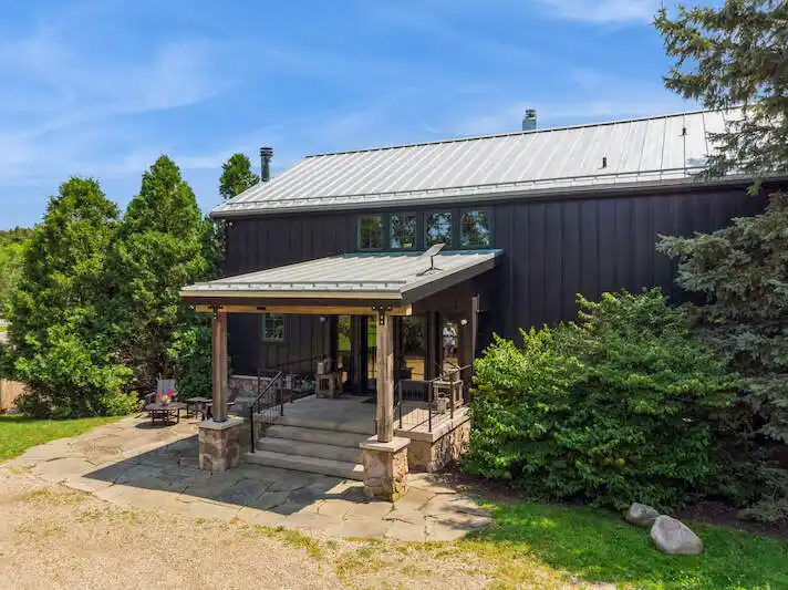 Unique 52-acre Country Estate