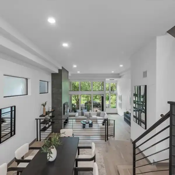 SPECTACULAR TOWNHOME ACROSS FROM THE ICONIC MEMORIAL PARK