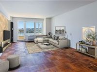 THREE BEDROOM WITH DIRECT EAST RIVER VIEWS
