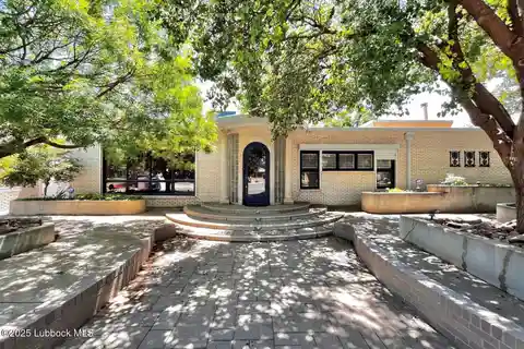 Custom California Continental Home