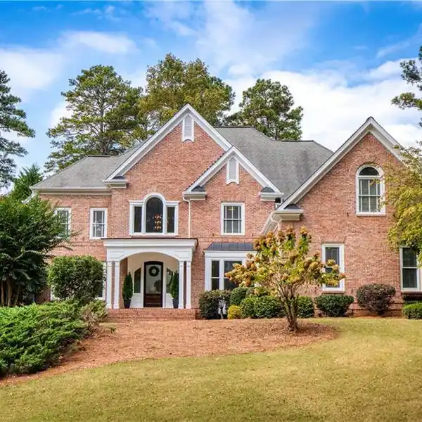 ELEGANT BRICK HOME IN NEWPORT BAY WINDWARD