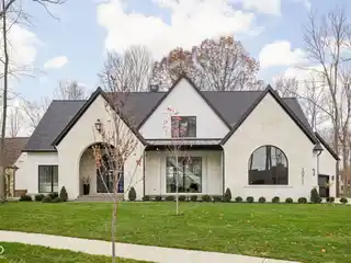 Designer Luxury Home on the Golf Course in Holliday Farms