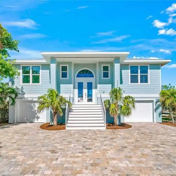 NEWER CONSTRUCTION MODERN GEM ON SANIBEL ISLAND