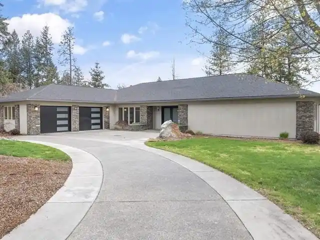 Fully Renovated One-level Rancher