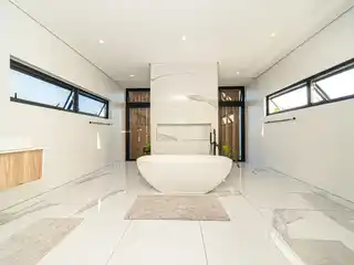 Sophisticated Living with World-Class Estate Amenities