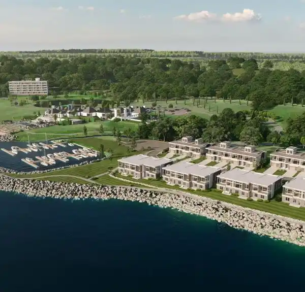 END-UNIT TOWNHOME IN WATERWOOD RESORT