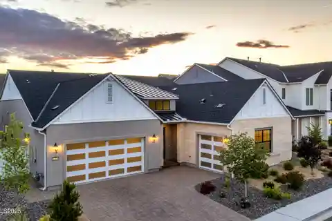 Effortless Elegance Meets Resort-Style Amenities