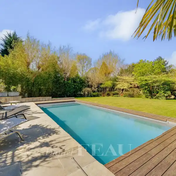 SUNLIT 1910S HOME WITH HEATED SALTWATER POOL