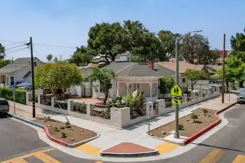 Charming Victorian in Prime Santa Barbara Location