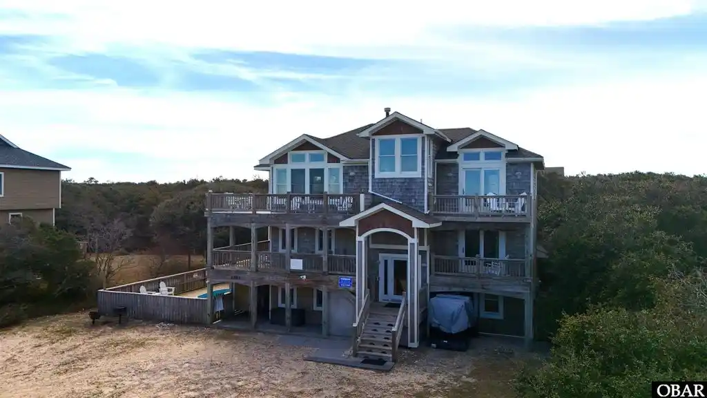 Luxury Beach Living