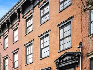 Large Turn-key Townhouse