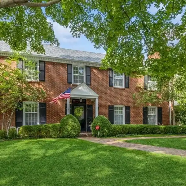 CLASSIC ALL-BRICK COLONIAL