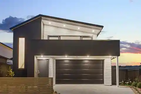 Pinnacle of Sophisticated Coastal Living