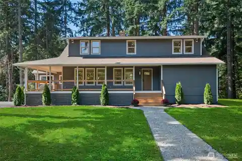 Completely Updated Cherry Valley Retreat