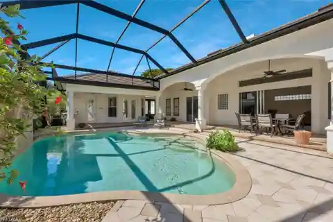 Courtyard Home in Kensington Golf & Country Club