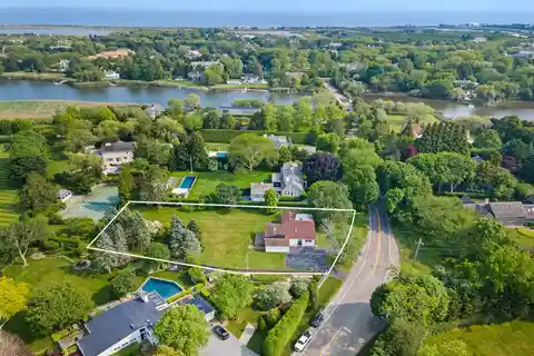 Incredible Opportunity in Water Mill Sough