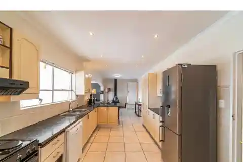 Versatile Flatlet and Panoramic Stellenbosch Vistas