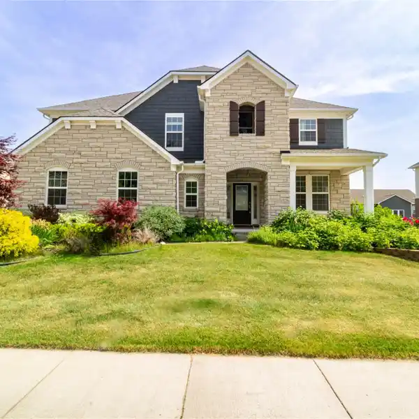 BEAUTIFUL NEARLY NEW HOME