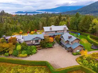 An Unmatched Bowen Island Experience